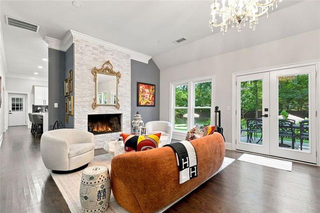 995 Willeo Road, Roswell, GA 30075