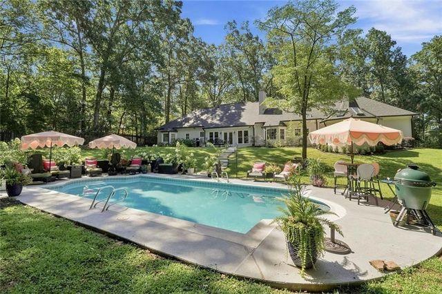 995 Willeo Road, Roswell, GA 30075