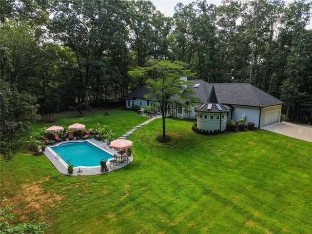 995 Willeo Road, Roswell, GA 30075