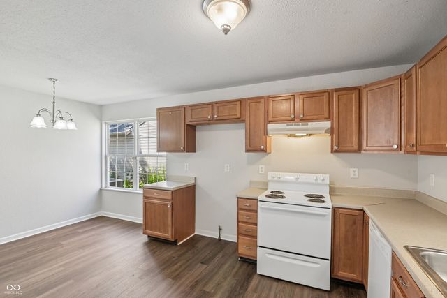 2327 Rostock Court, Indianapolis, IN 46229