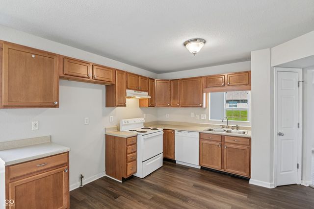 2327 Rostock Court, Indianapolis, IN 46229