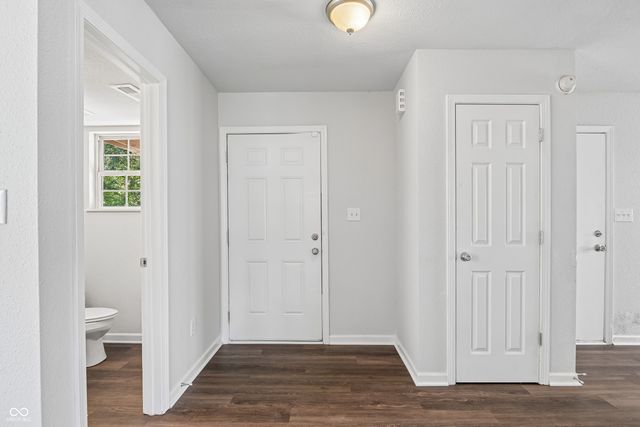 2327 Rostock Court, Indianapolis, IN 46229