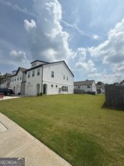 162 Auburn Run Lane, Auburn, GA 30011
