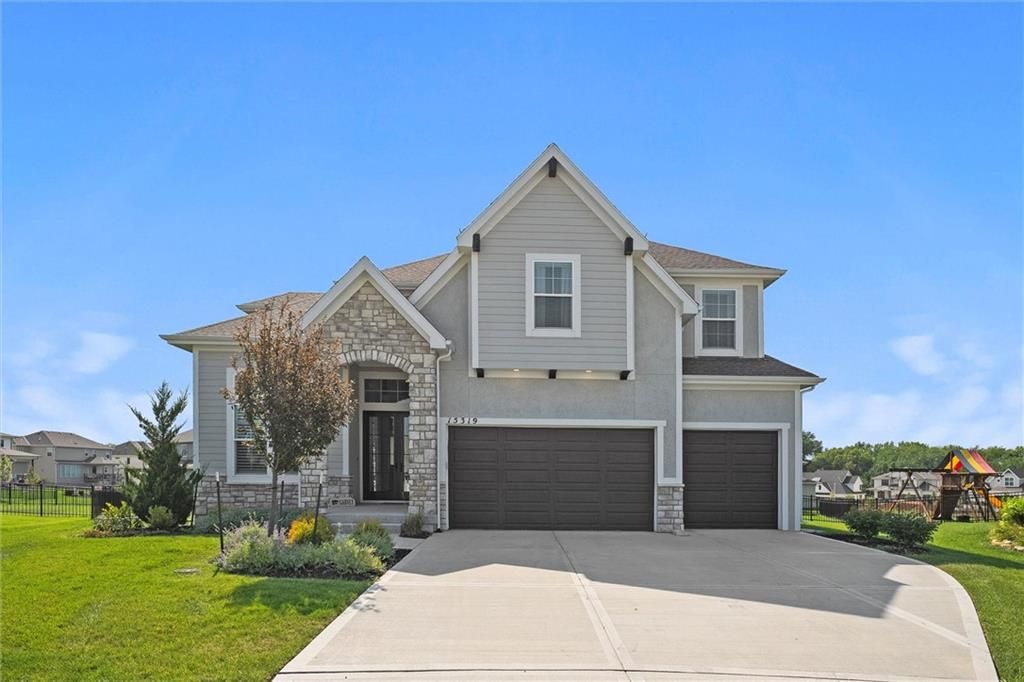 15319 W 171st Place, Olathe, KS 66062