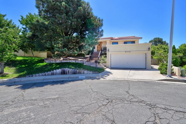 13616 Ernesto Court NE, Albuquerque, NM 87112