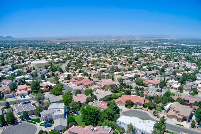 13616 Ernesto Court NE, Albuquerque, NM 87112