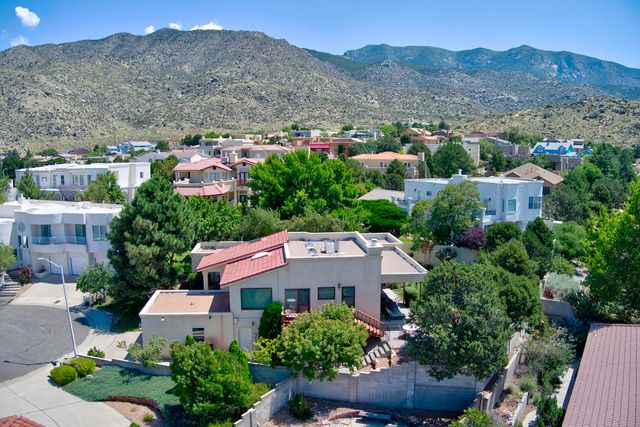 13616 Ernesto Court NE, Albuquerque, NM 87112