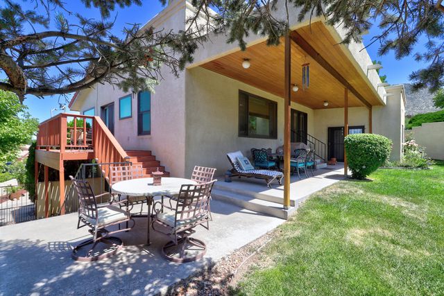 13616 Ernesto Court NE, Albuquerque, NM 87112