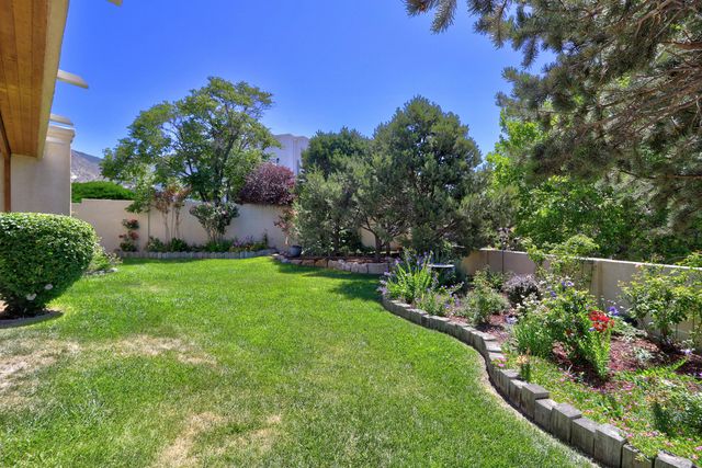 13616 Ernesto Court NE, Albuquerque, NM 87112