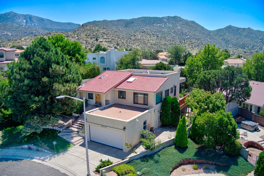 13616 Ernesto Court NE, Albuquerque, NM 87112