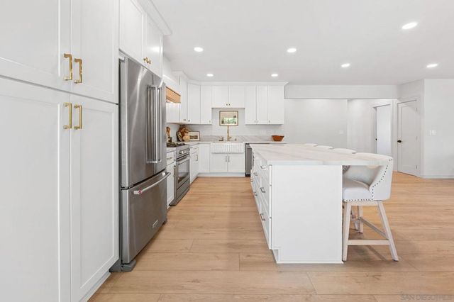 210 S Orange Ave, Fallbrook, CA 92028
