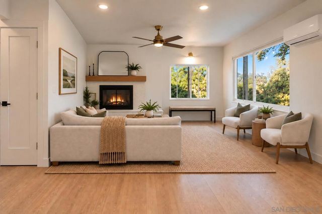 210 S Orange Ave, Fallbrook, CA 92028