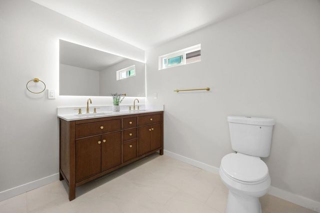 210 S Orange Ave, Fallbrook, CA 92028