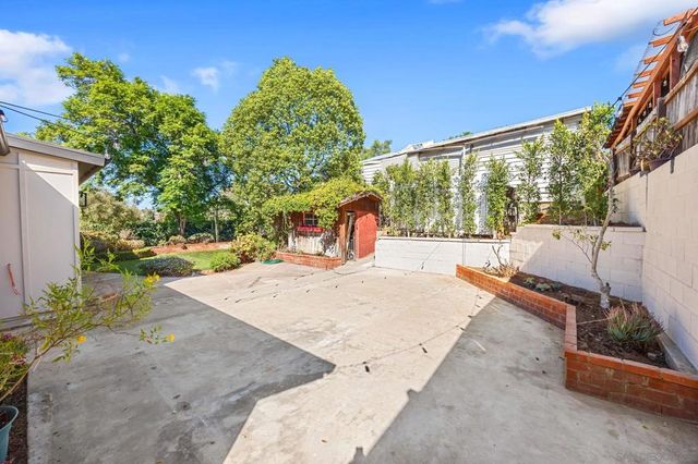 210 S Orange Ave, Fallbrook, CA 92028