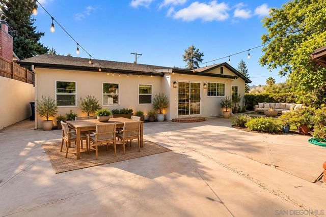210 S Orange Ave, Fallbrook, CA 92028