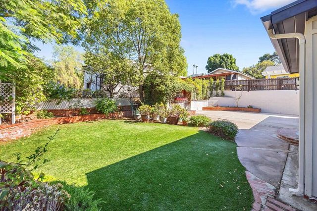 210 S Orange Ave, Fallbrook, CA 92028