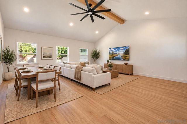 210 S Orange Ave, Fallbrook, CA 92028