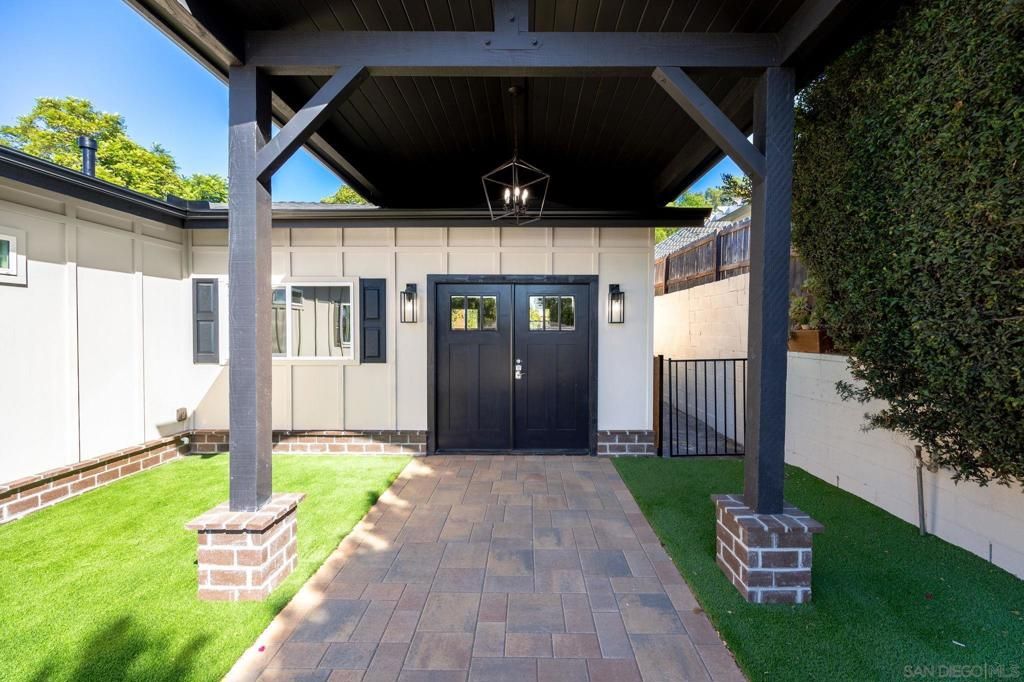 210 S Orange Ave, Fallbrook, CA 92028 — photo 4