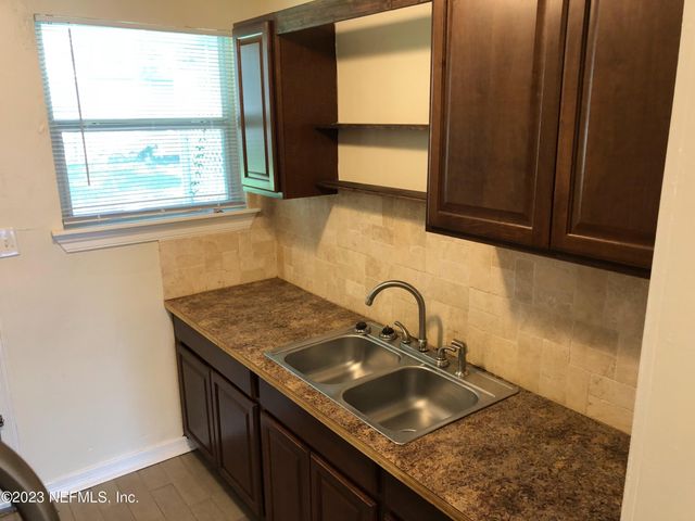 5215 SAN JUAN Avenue 1, Jacksonville, FL 32210