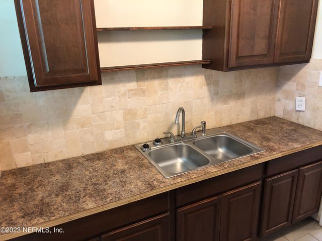 5215 SAN JUAN Avenue 1, Jacksonville, FL 32210