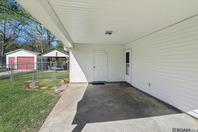 34937 Gravesbriar Dr, Denham Springs, LA 70706