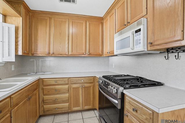 34937 Gravesbriar Dr, Denham Springs, LA 70706