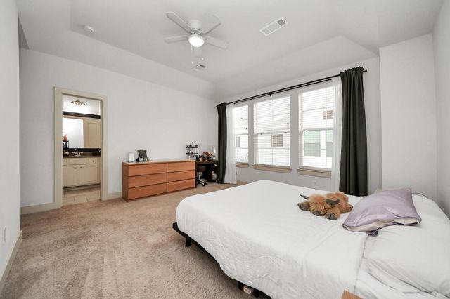 9448 Kerrwood Lane, Houston, TX 77080