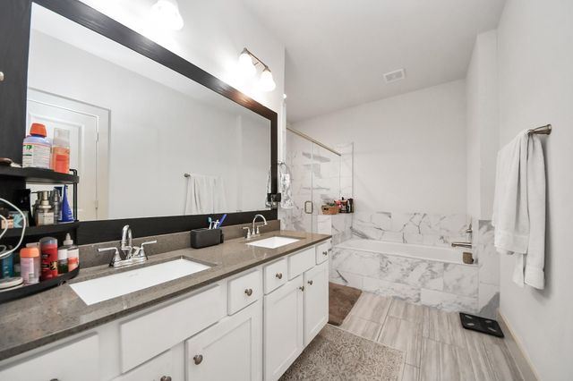 9448 Kerrwood Lane, Houston, TX 77080