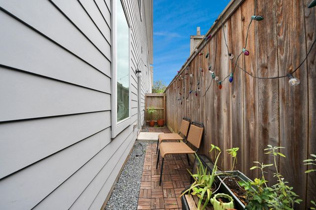 9448 Kerrwood Lane, Houston, TX 77080