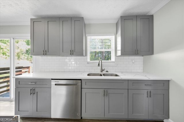 400 Wyldewoode Drive, Mcdonough, GA 30253