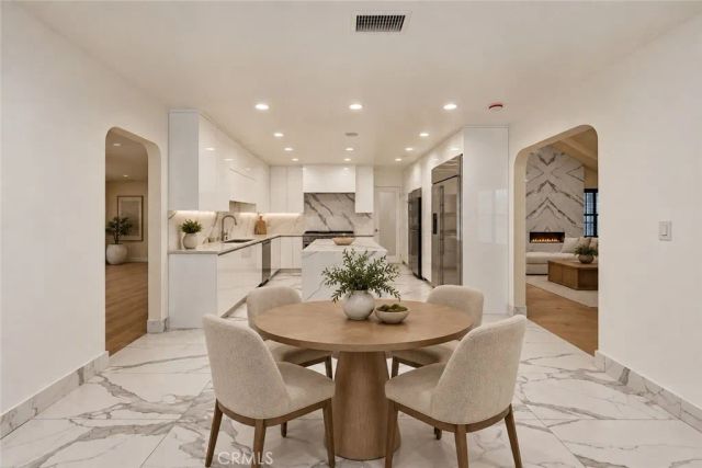 17449 Sumiya Drive, Encino, CA 91316