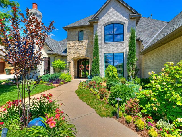 409 Flint Ridge Court, Norman, OK 73072