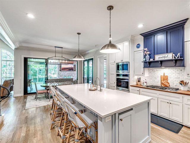 409 Flint Ridge Court, Norman, OK 73072