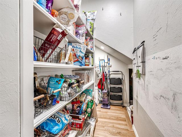 409 Flint Ridge Court, Norman, OK 73072