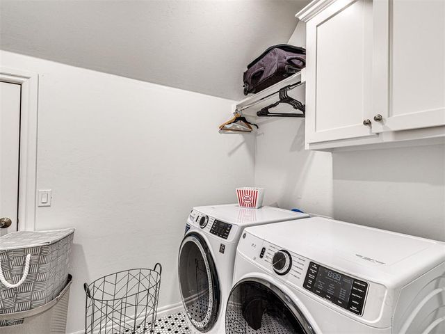 409 Flint Ridge Court, Norman, OK 73072