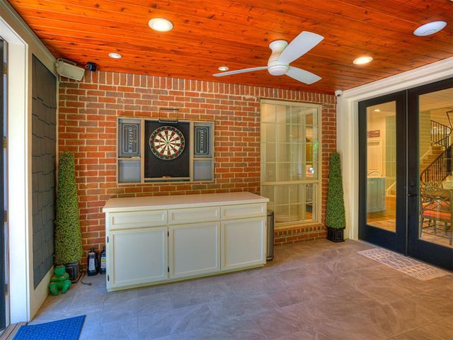 409 Flint Ridge Court, Norman, OK 73072
