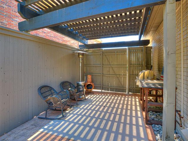 409 Flint Ridge Court, Norman, OK 73072