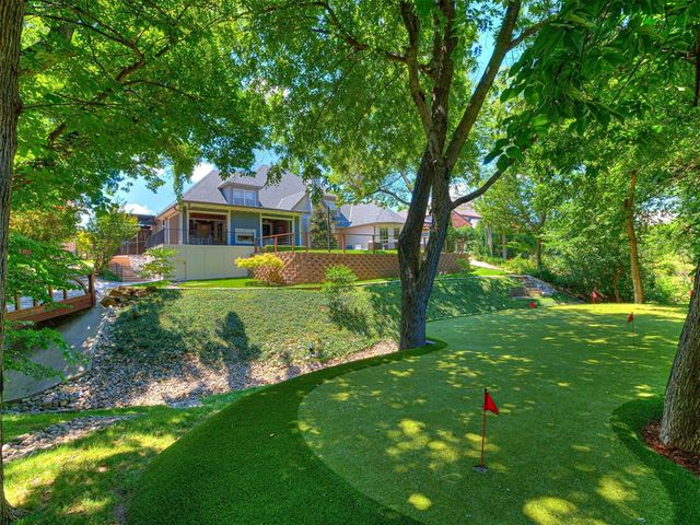 409 Flint Ridge Court, Norman, OK 73072