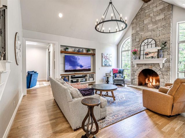409 Flint Ridge Court, Norman, OK 73072