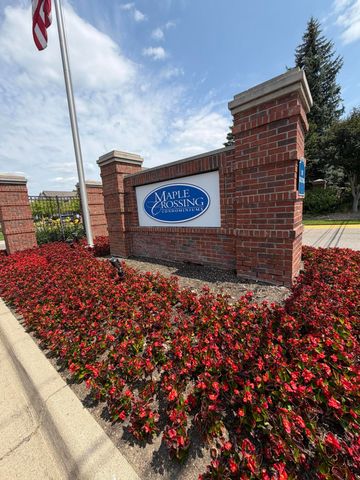 11107 Farmingdale Lane 130, Commerce Twp, MI 48390