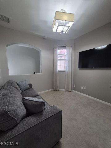 13255 Silver Thorn LOOP 906, North Fort Myers, FL 33903