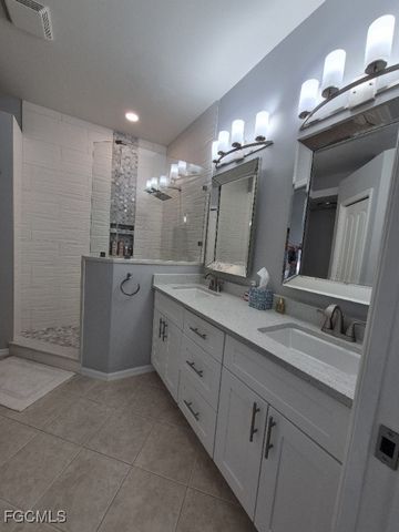 13255 Silver Thorn LOOP 906, North Fort Myers, FL 33903