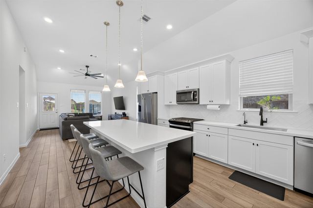 18830 Shadowfax Trail, Tomball, TX 77377