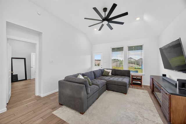 18830 Shadowfax Trail, Tomball, TX 77377