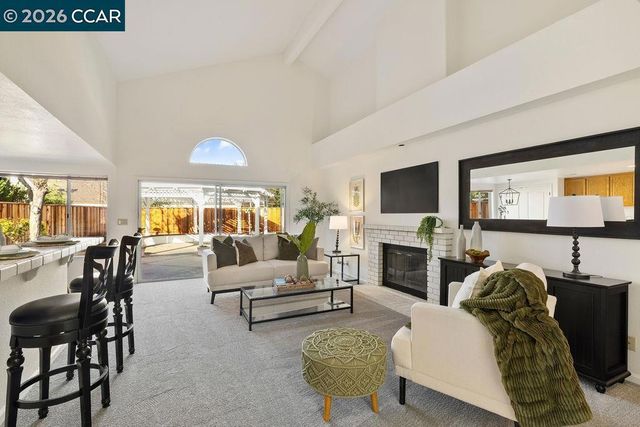 4283 Knollview Dr, Danville, CA 94506