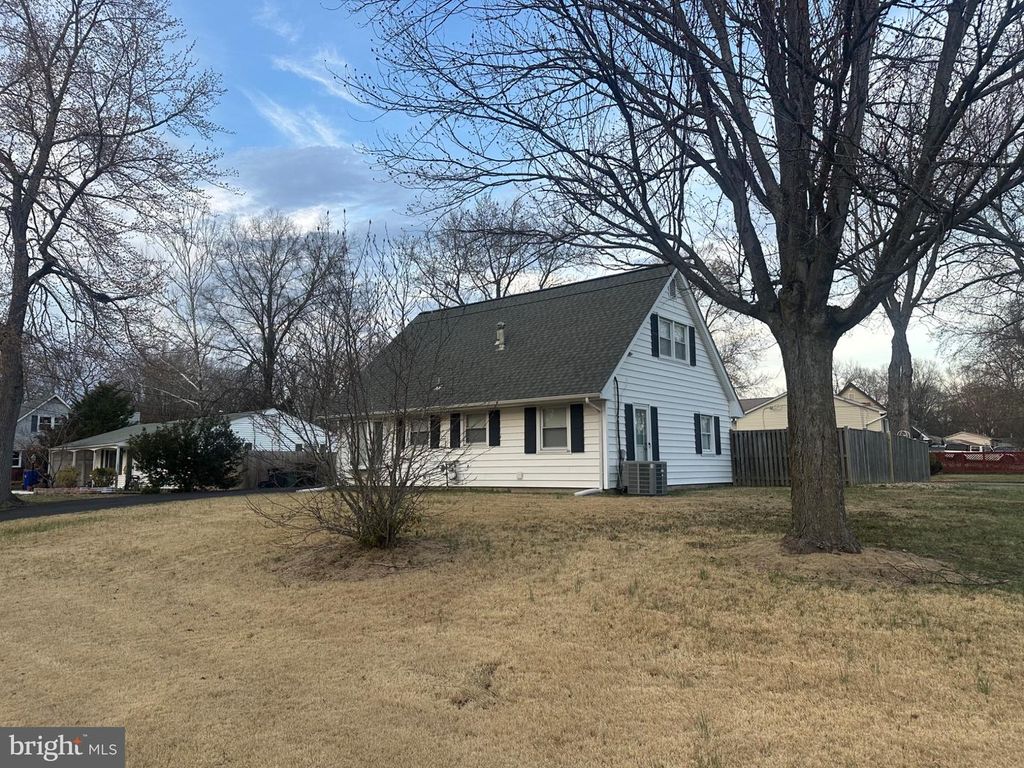 8143 KEELER ST, Alexandria, VA 22309