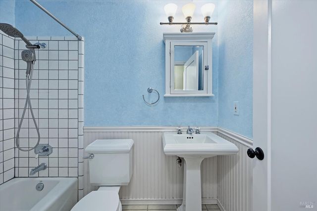 18669 Deer Hill Rd, Hidden Valley Lake, CA 95467