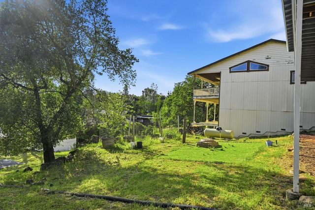 18669 Deer Hill Rd, Hidden Valley Lake, CA 95467