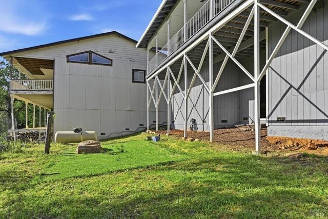 18669 Deer Hill Rd, Hidden Valley Lake, CA 95467