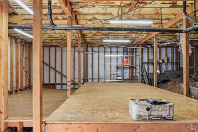 18669 Deer Hill Rd, Hidden Valley Lake, CA 95467